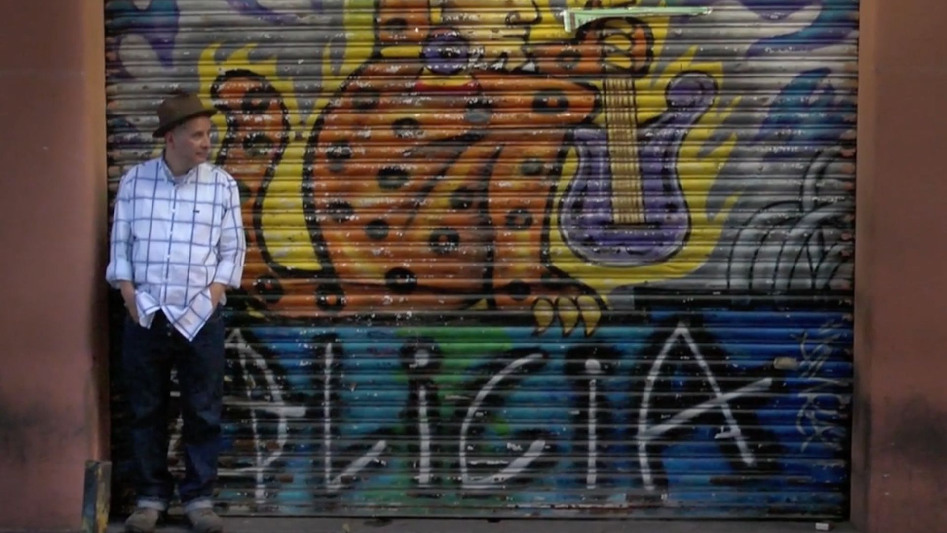 Alicia más allá del abismo